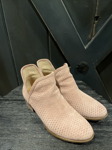 Stivaletto donna traforato