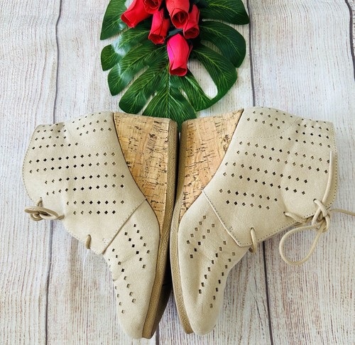 Stivaletti stringati donna